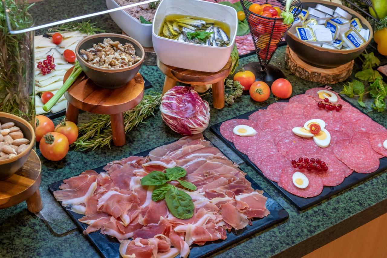 Vilar Rural De Sant Hilari Sacalm By Serhs Hotels Esterno foto